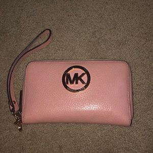 MICHAEL KORS WALLET- Pink